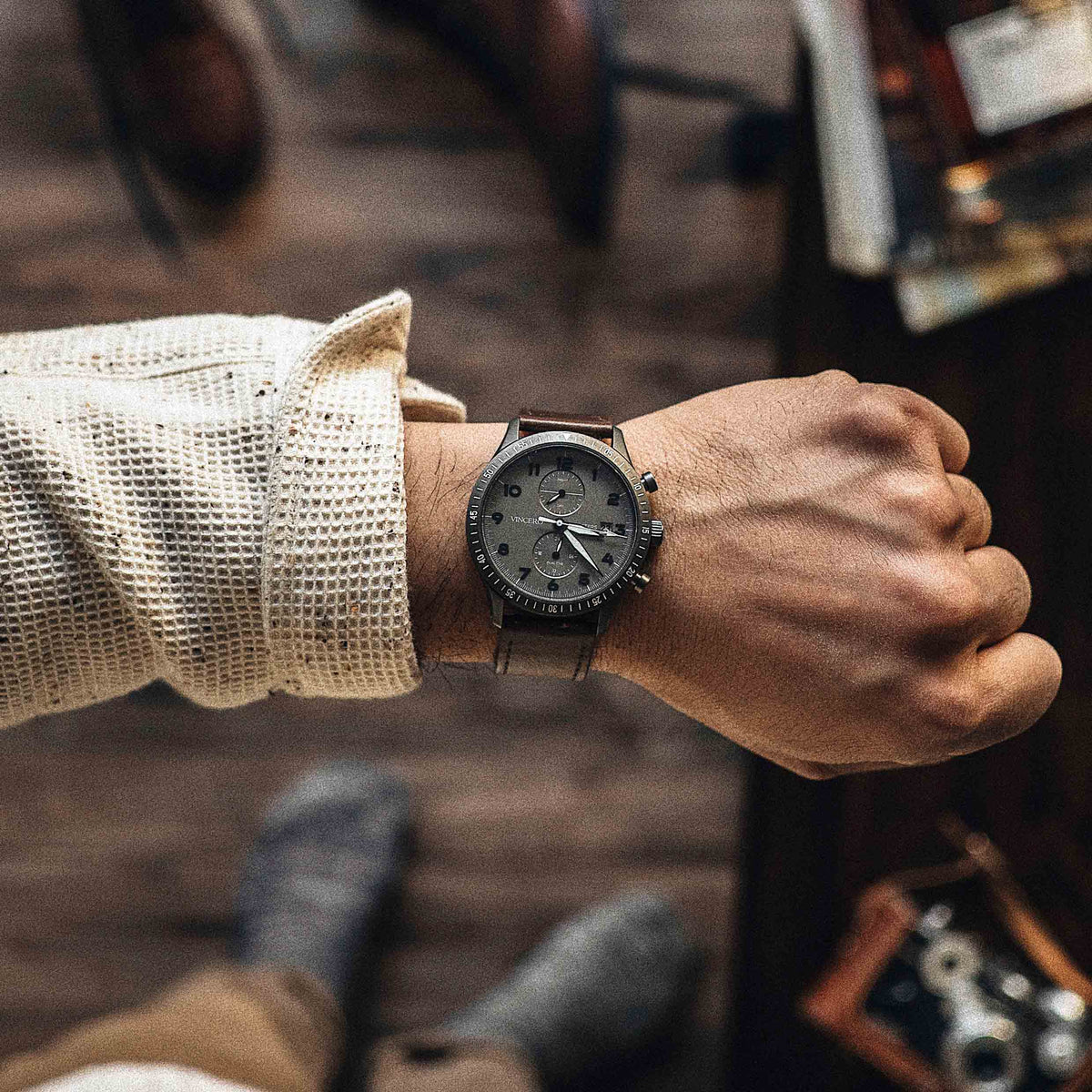 The Altitude - Gunmetal/Walnut