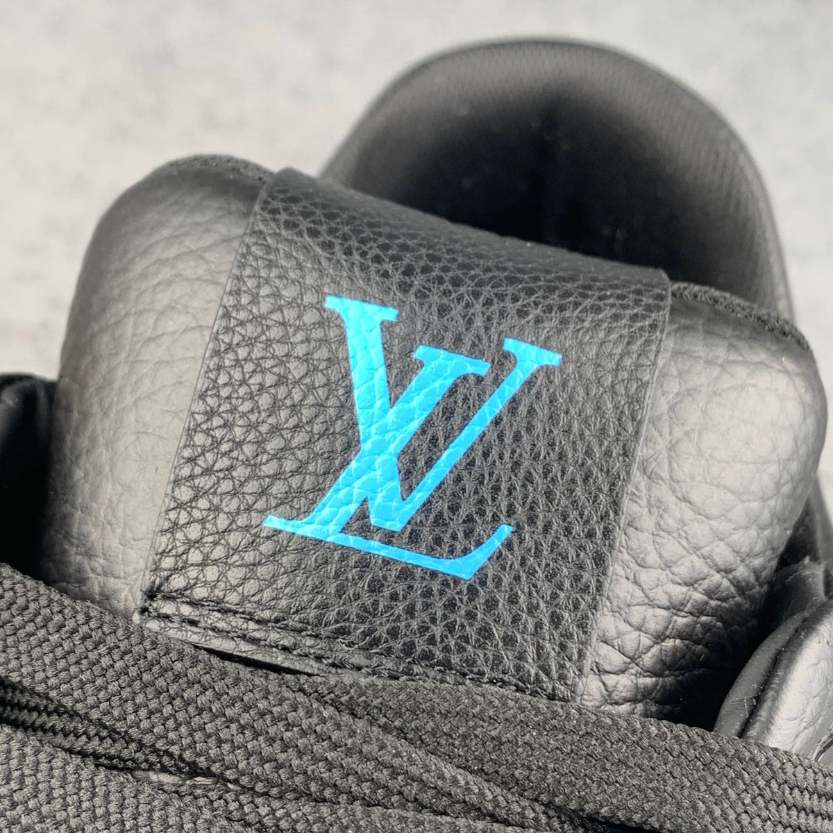 LV Trainer “Monogram Black Multi”