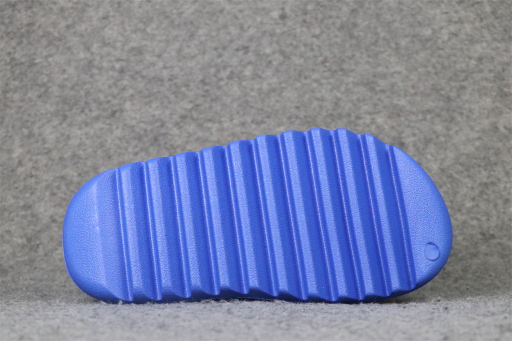 Yeezy Slides 'Azure'